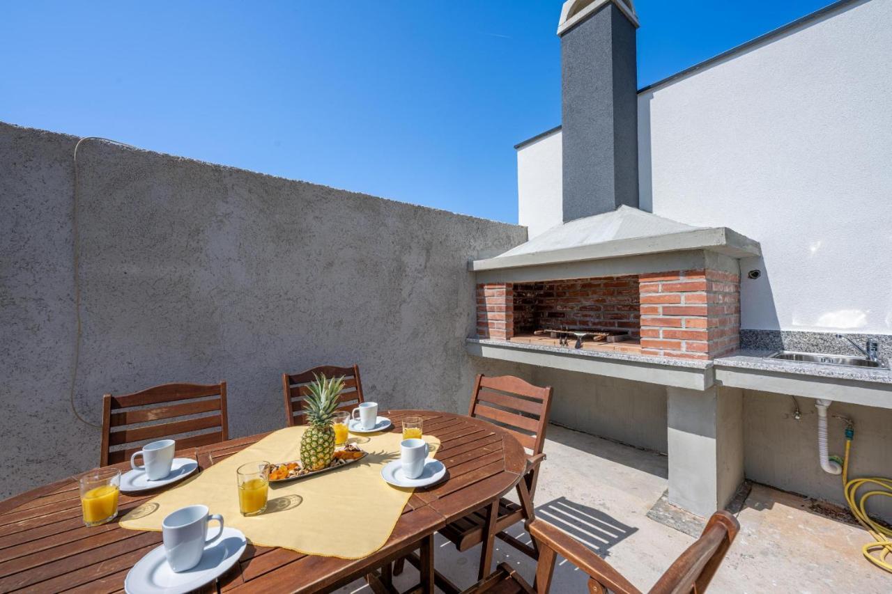 Domus Alba Apartments Pula Bagian luar foto