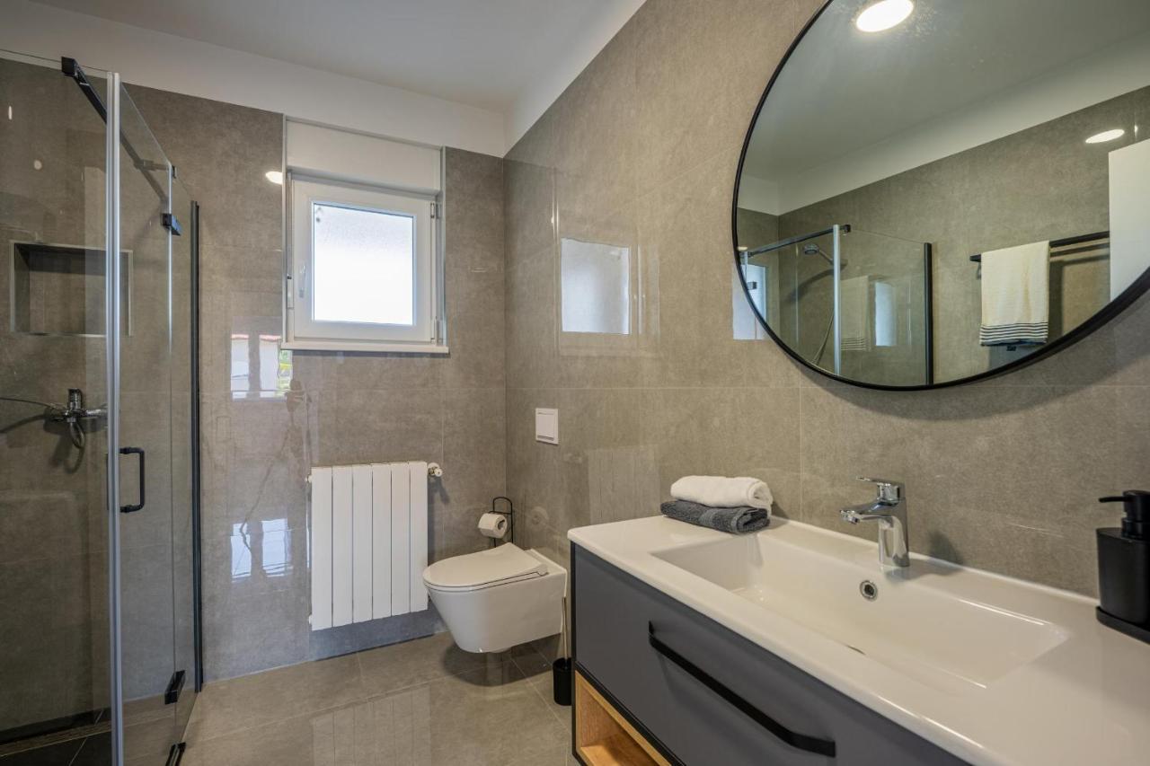 Domus Alba Apartments Pula Bagian luar foto